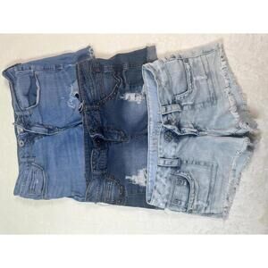 Lot 3 Women’s Sz 5 Distressed Denim Shorts Bullhead Hippie Laundry Exhilaration